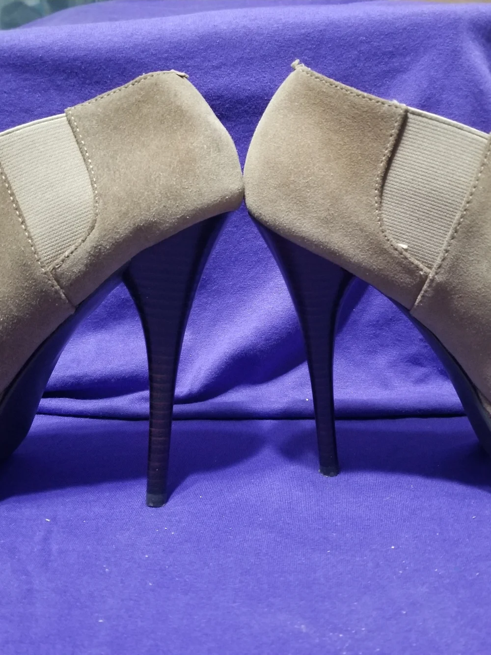 Kelsi Dagger Women's Size 8 Olive Green & Tan 